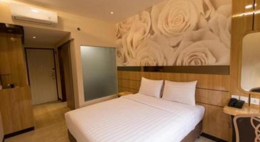 Mine Home Hotel By Sovia Bandung Exterior photo